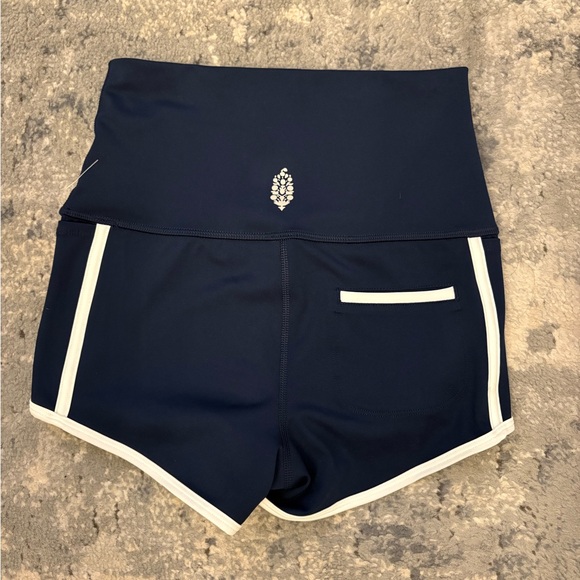 NWOT! Free People FP Movement Island Time Fitted Shorts, Midnight Navy, SZ Small - Picture 4 of 7